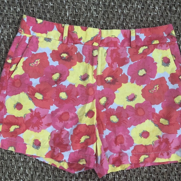LOFT Yellow Pink Red Floral Shorts Size 6 - Picture 1 of 2